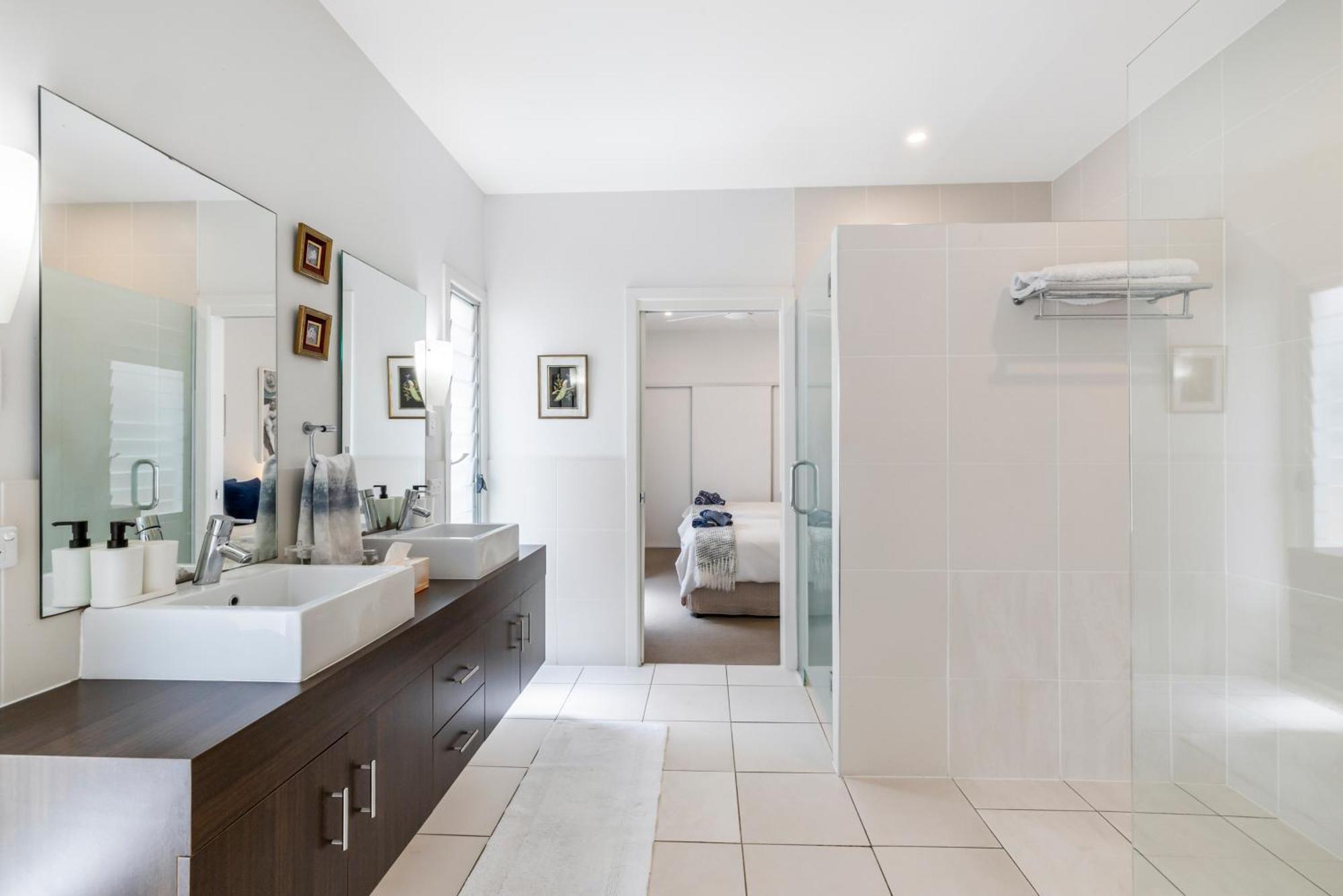 On Esplanade Own Flat & Pool, Manly Cafe Precinct Apartment Brisbane Exterior photo
